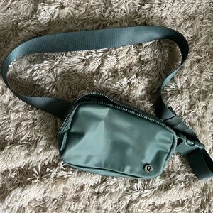 lululemon athletica Sage Belt Bag